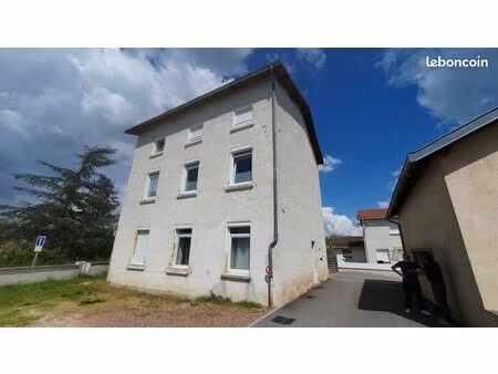 immeuble 9 pièces 200 m²