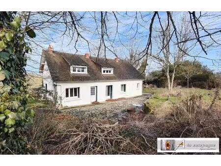 charmante maison de campagne au calme  avec son terrain et ses d