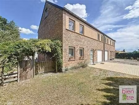 splendide maison orientée sud idéalement située