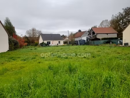 un coin de tranquillité à amilly: 620m2 pour batir votre havre de paix