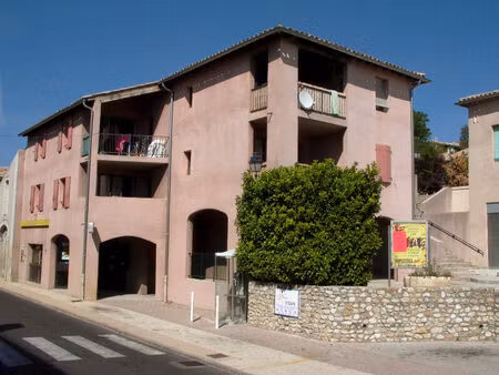 location appartement 2 pièces 55 m² à visan (84820)