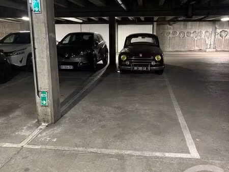 parking à vendre - 10 81 m2 - lyon - 69007 - rhone-alpes