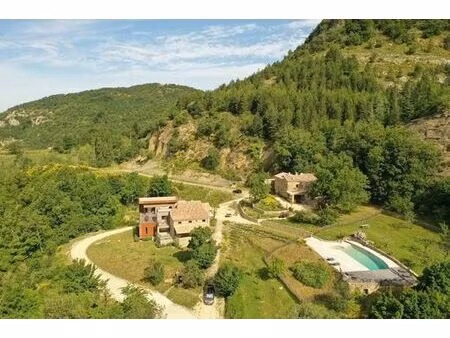 prestigieux château en vente chantemerle-lès-grignan  france