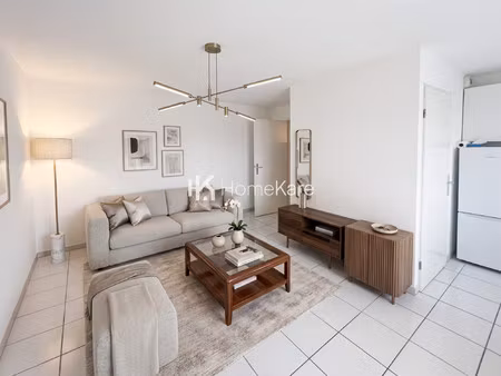 t2 43m² au dernier etage !