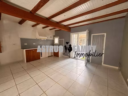vente maison 5 pièces 97m2 aigues-mortes 30220 - 299000 € - surface privée