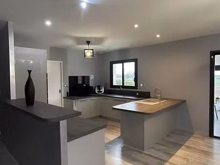 vente maison 6 pièces 140 m² brain-sur-allonnes (49650)