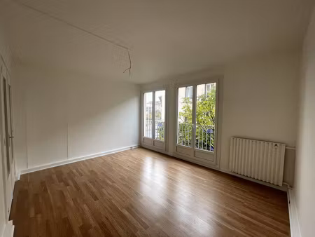 local commercial 59.75m2 enghien les bains