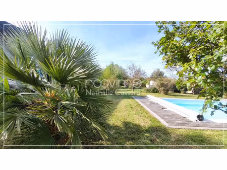 maison en pierres de 250 m2 5 chambres sur 1850 m2 avec pisc