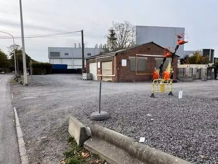 site industriel avec villa ( bureaux ) sur 1 ha