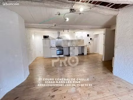 appartement 2 pièces 60 m²