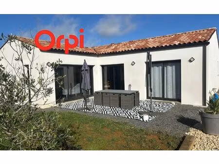 maison saint-agnant m² t-5 à vendre  378 000 €