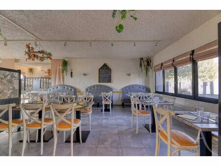 vente fonds de commerce 4 pièces  90.00m²  clisson