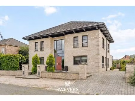 topwoning voor grote gezinnen met luxe afwerking