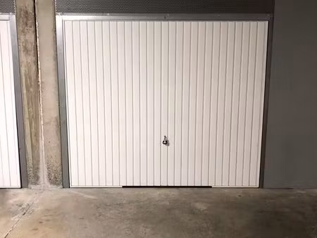 garage 22 m2 en sous-sol  proche mairie de furiani résidence l'absolu