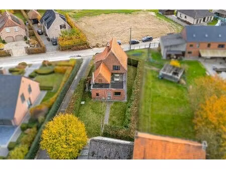 charmante te renoveren open bebouwing met veel potentieel