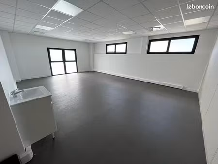 bureaux 60 m²