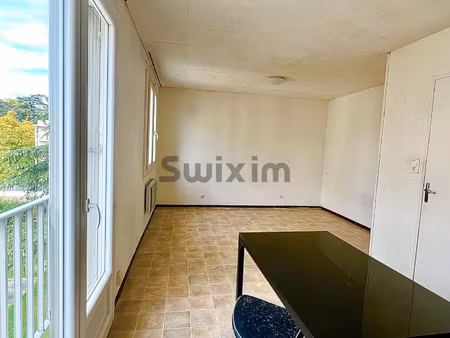 studio 28 m2 proche centre-ville à rafraîchir idéal in