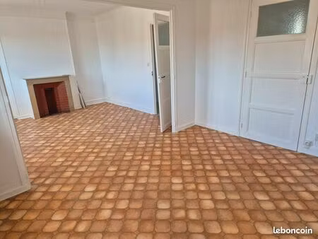 logement communal t5 à louer