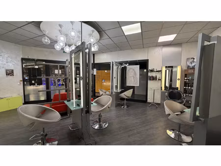 fonds de commerce 50m2