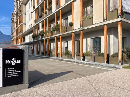 location meublée locaux professionnels 8 m² à echirolles (38130)  200 €