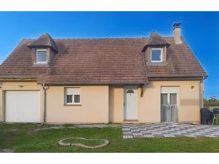 pavillon de caractère de 94m² et son jardin de 3750m²