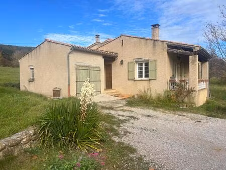 maison familiale de 130 m² avec piscine – cruis (04)