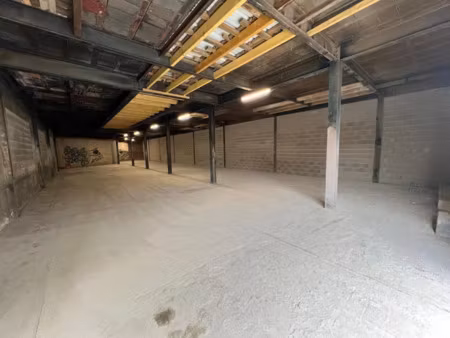 location locaux professionnels à laon (02000)  nan €