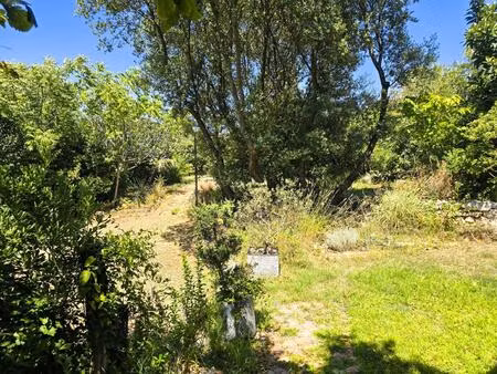 dans une impasse au calme  villa d'architecte t5 de 154m2 sur un terrain de 1222m2