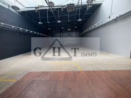 entrepôt 475 m² à vendre – vaux-le-pénil