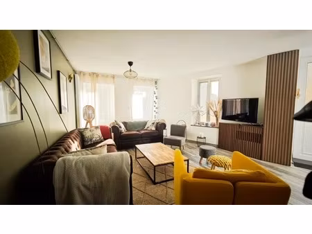 entre mer et douceur de vivre — maison de bourg rénovée avec piscine chauffée