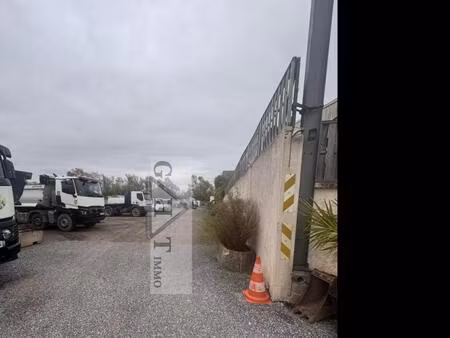 entrepot 620 m² / terrain 3900 m² a vendre penchard