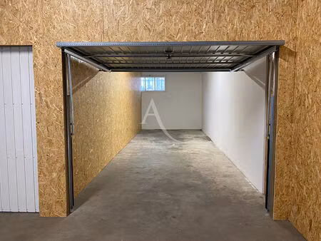 box à louer à la barre de monts 22 m2