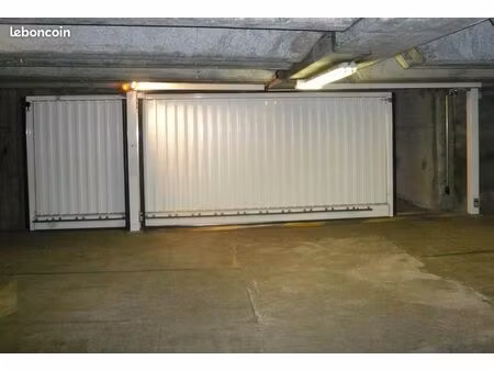 loue garage box parking