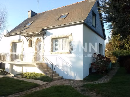 a louer - maison meublee 3 chambres - centre bourg de bignan