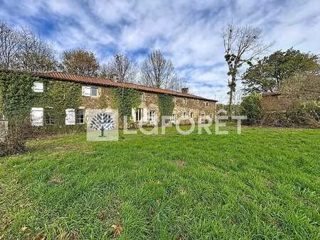 vente maison à moncoutant (79320) : à vendre / 128m² moncoutant