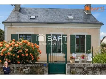 cozy et lumineuse  avec le confort du village tout près