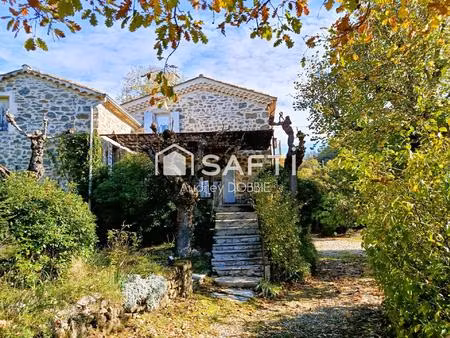 07110 : mas de caractère avec piscine et jardin de 3000 m²