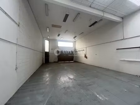 local d'activités a louer