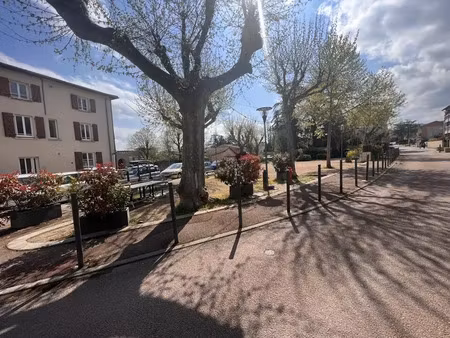 local commercial à la location