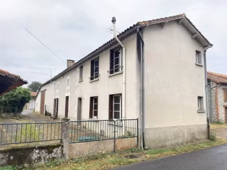 vente ferme 110 m² à abzac (16500)  60 500 €