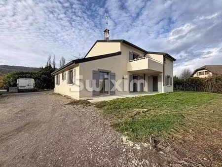 maison de 6 pièces de luxe en vente à grilly  france