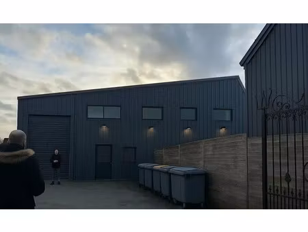 bâtiment indépendant a louer