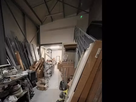 entrepot 176 m² a louer servon