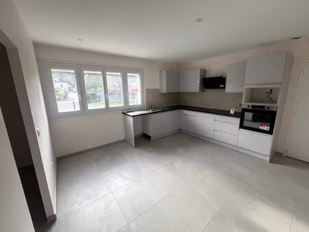 appartement uzos + jardin