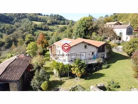 belle demeure avec 2 chambres d'hôtes