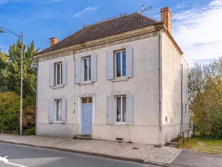 vente maison 6 pièces 187 m² à seyches (47350)  210 396 €