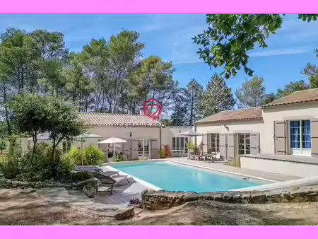 belle propriété avec piscine et dépendance  carcassonne