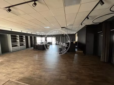 local commercial a louer