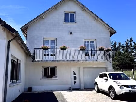 propriété 6 pièces 161 m²