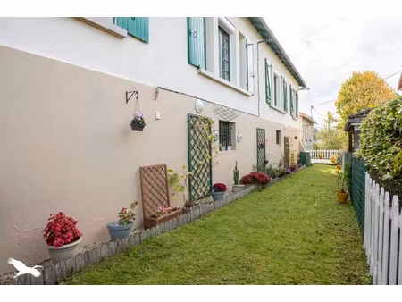 vente maison 5 pièces 130 m² chalais (16210)